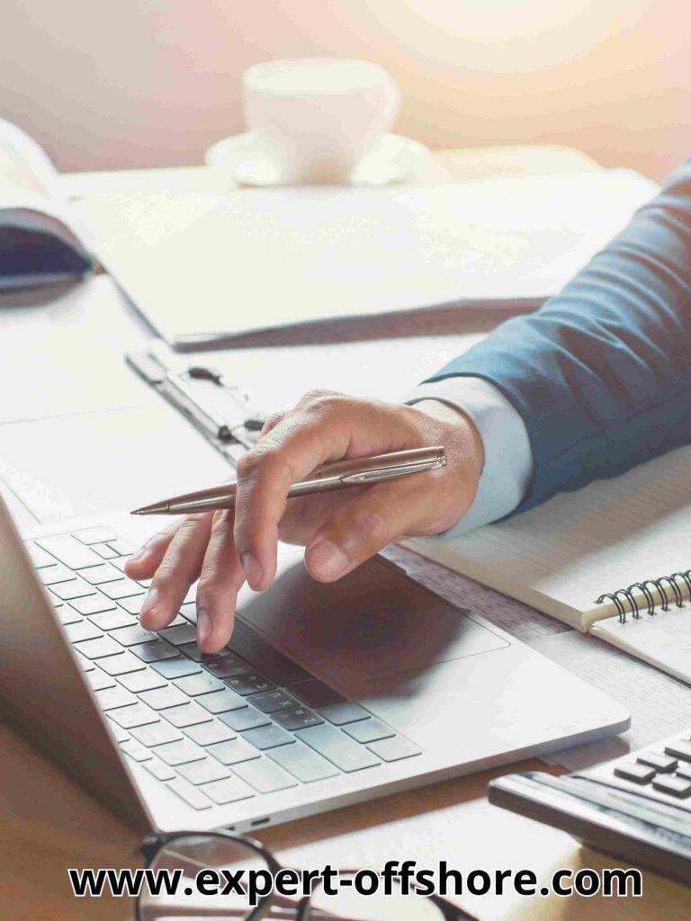 Précision et fiabilité dans le traitement de saisie/La précision et la fiabilité sont au cœur de notre service d'externalisation. Chaque saisie comptable est vérifiée minutieusement pour garantir l'exactitude des données, offrant ainsi une base solide pour votre gestion financière.